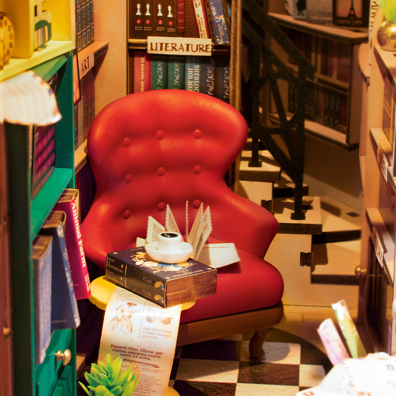 Rolife DIY Wooden Book Nook Shakespeare Bookstore
With LED Lights
Perfect for Christmas or Birthday Gifts
