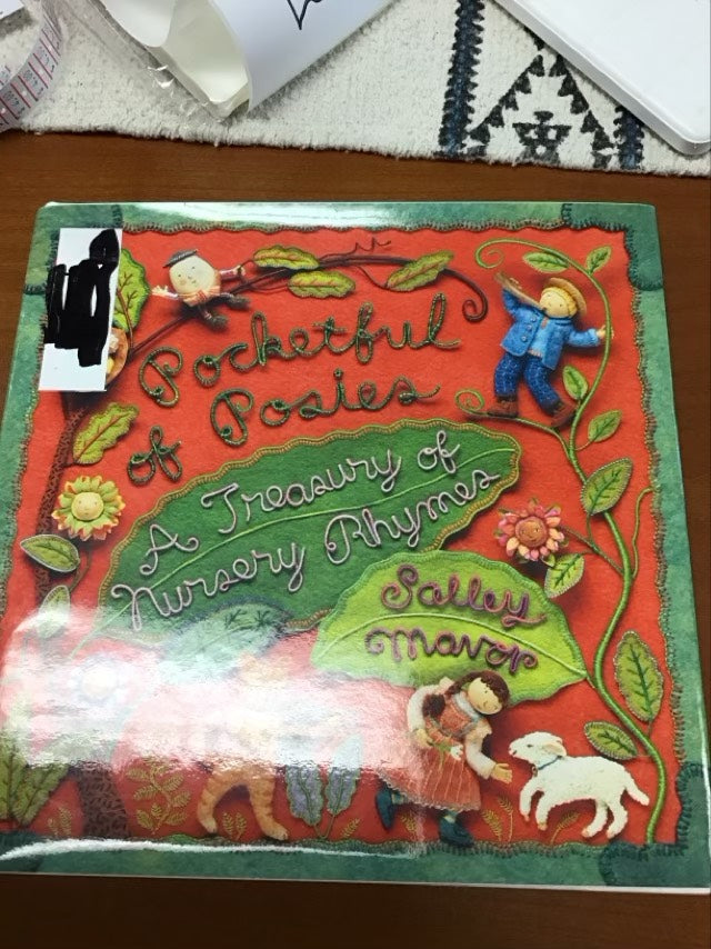 Pocketful of Posies: A Treasury of Nursery Rhymes by Salley Mavor * Ex-Library Book