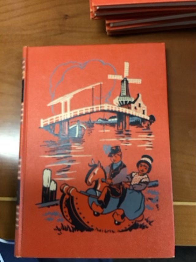 Childcraft: Life In Many Lands by John Morris Jones Vol 5