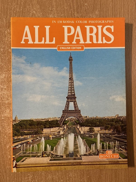 All Paris by Giovanna Magi