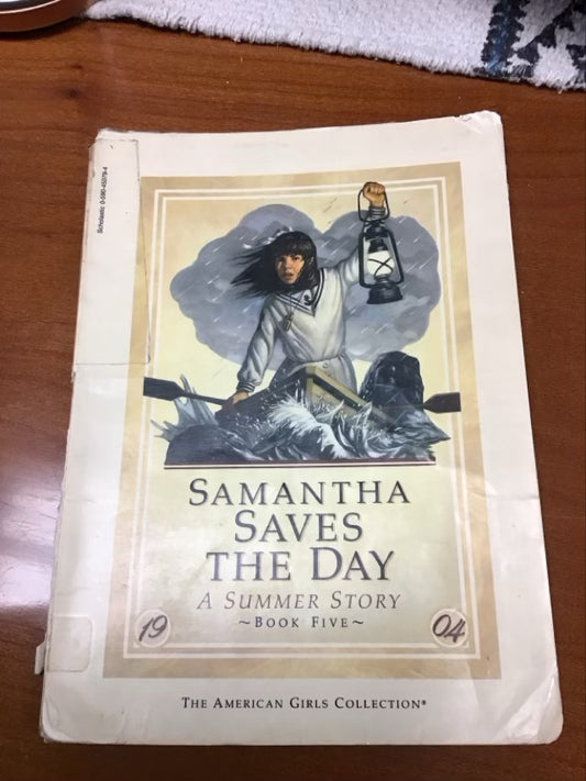 Samantha Saves the Day: A Summer Story (American Girls Collection Series: Molly #5) by Valerie Tripp *Ex Library Book