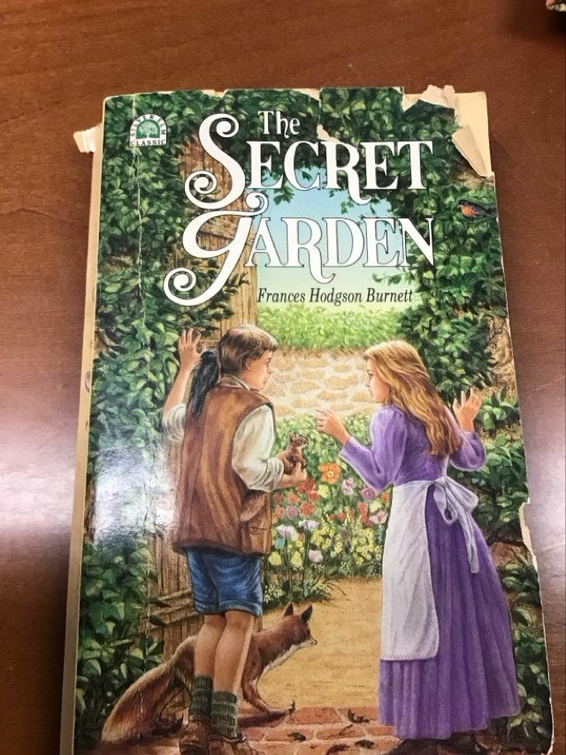 The Secret Garden (Silver Elm Classic Series) by Frances Hodgson Burnett