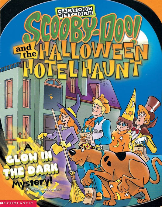 Scooby-Doo! and the Halloween Hotel Haunt: A Glow in the Dark Mystery! by Jesse Leon McCann