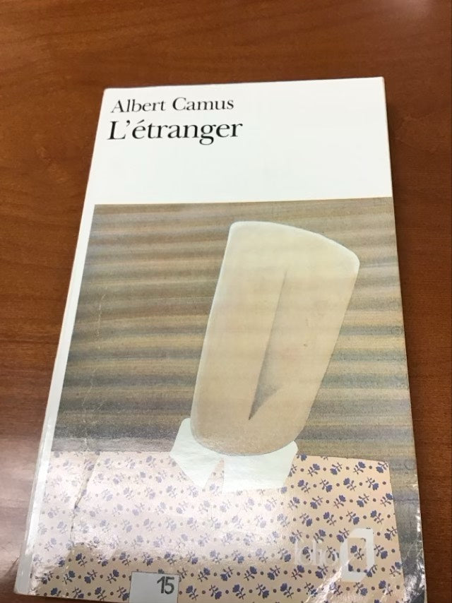 L'étranger (Collection Folio, no. 2) by Albert Camus