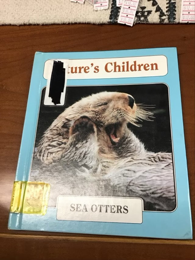 Sea Otters by Bridget Giles  * Ex Library Book