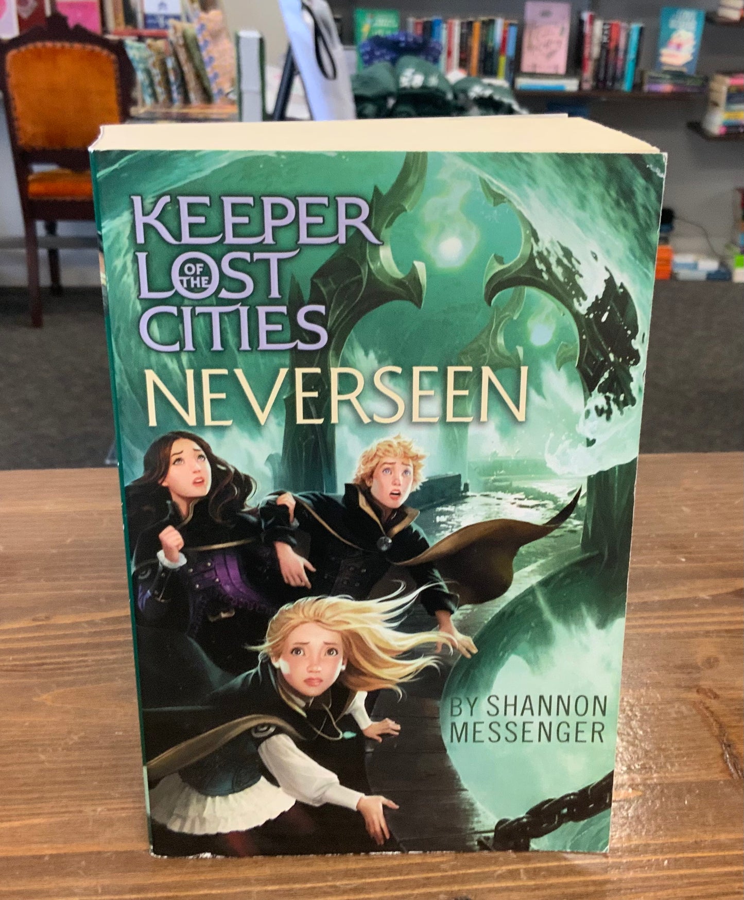 Neverseen (Keeper of the Lost Cities #4) by Shannon Messenger