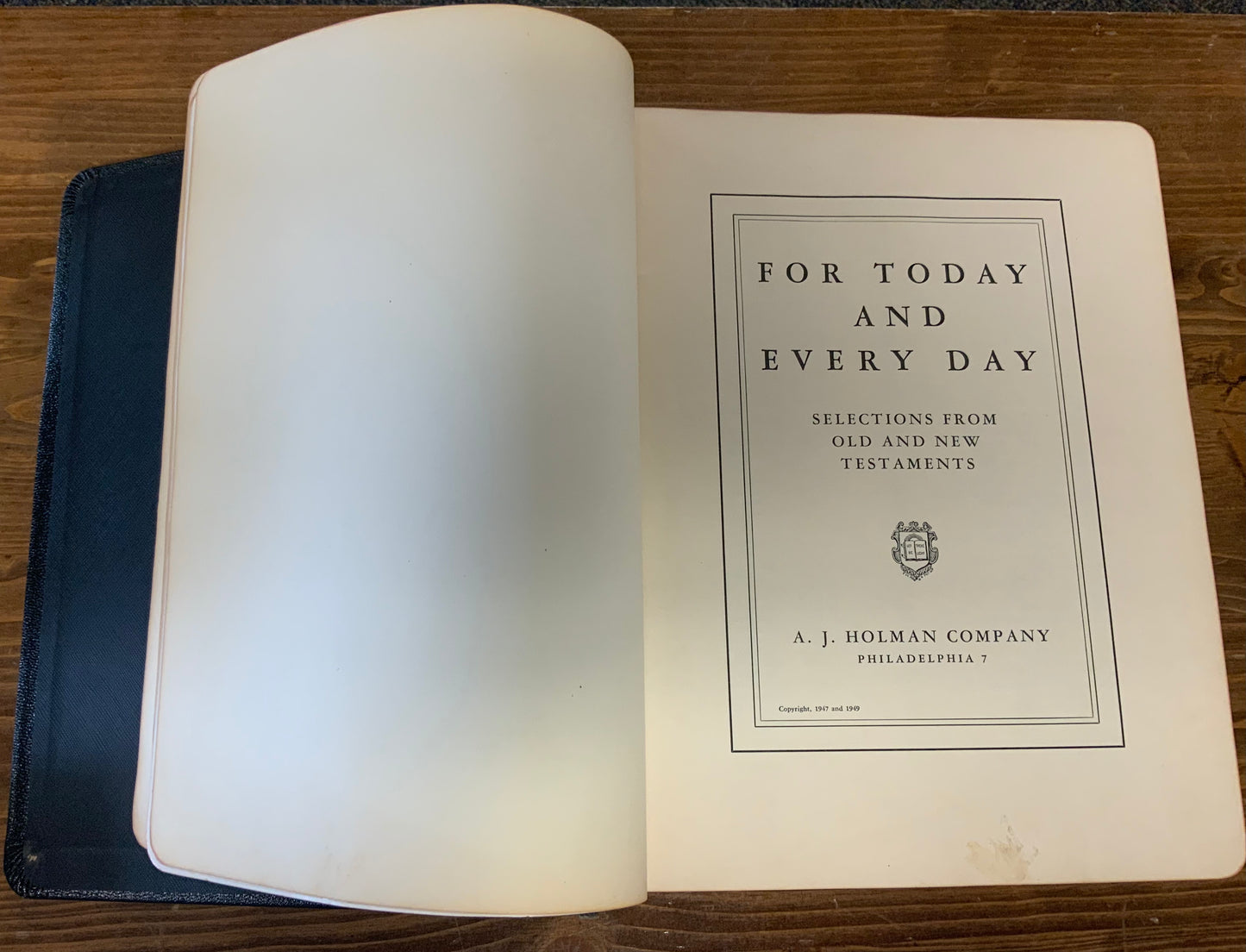 W.C. Sanderson Masonic Bible Self-Pronouncing King James Authorized Version of the Holy Bible 1956 A.J. Holman Company