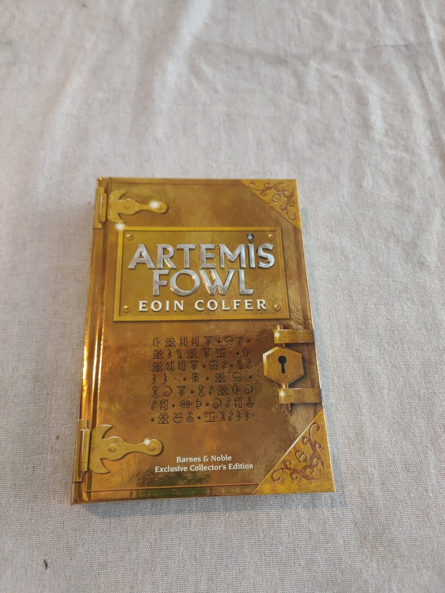 Artemis Fowl (Artemis Fowl, Book 1) by Eoin Colfer