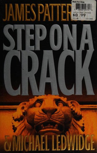 Step on a Crack by James Patterson *ex-Library Book